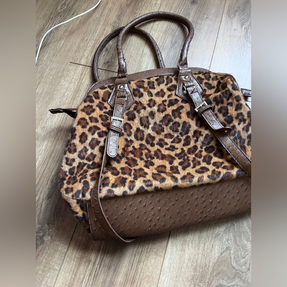 Leopard Print Tote Bag with Brown Accents - Picture 10 of 10